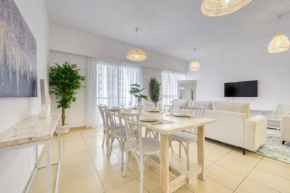 JBR stunning large 2 bed walk to beach